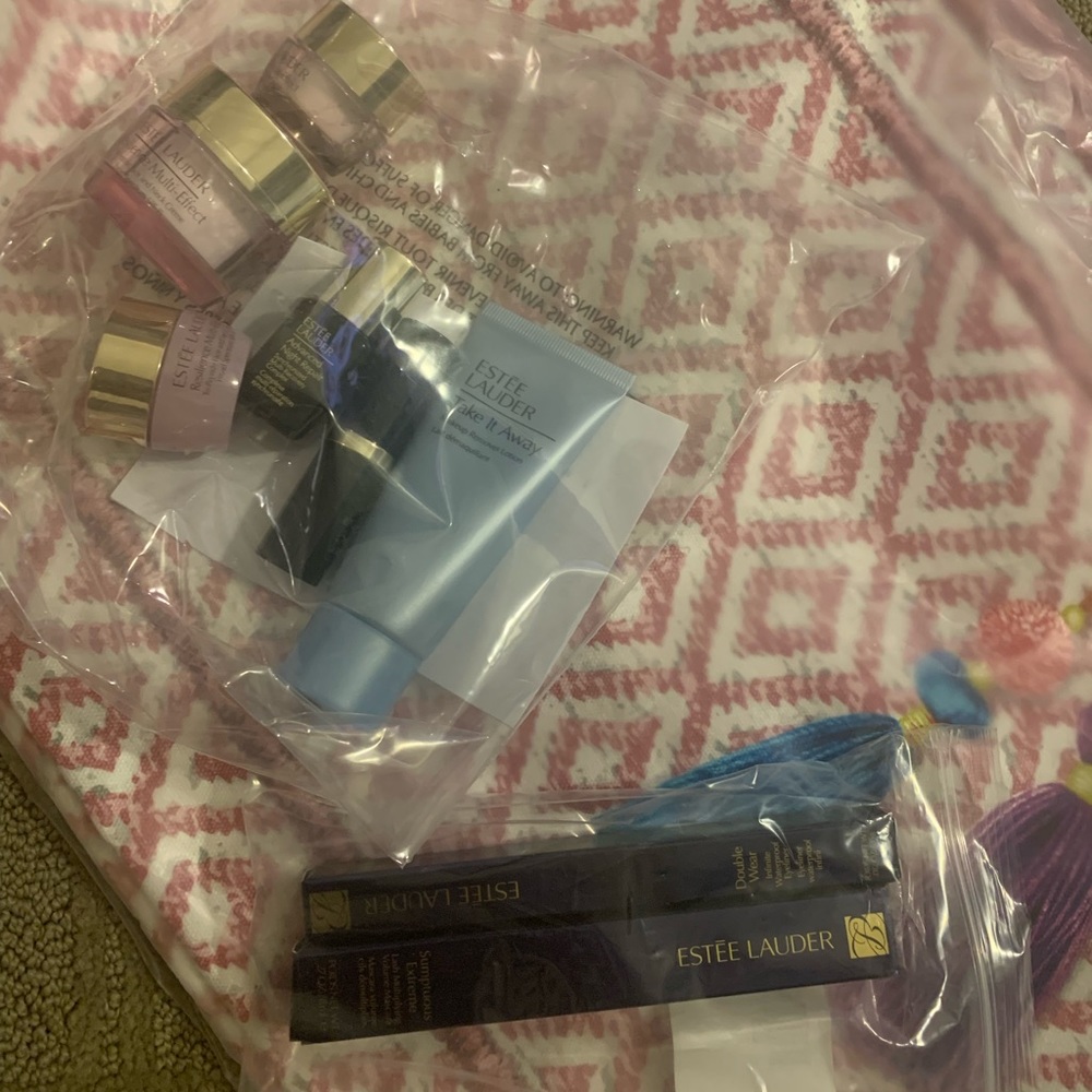 Estée Lauder Gift Bundle